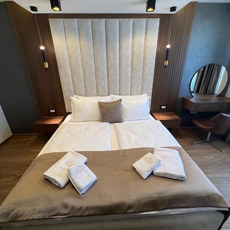 Hotel Palace San Valentino Umag Kültér fotó