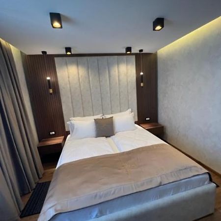 Hotel Palace San Valentino Umag Kültér fotó
