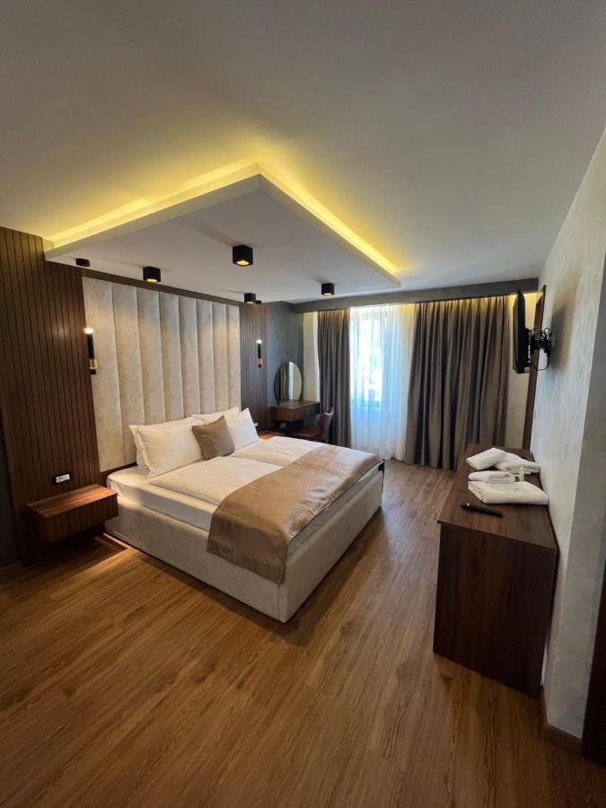 Hotel Palace San Valentino Umag Kültér fotó