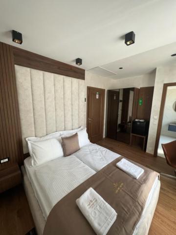 Hotel Palace San Valentino Umag Kültér fotó