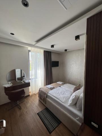 Hotel Palace San Valentino Umag Kültér fotó