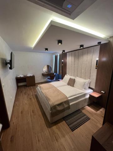 Hotel Palace San Valentino Umag Kültér fotó